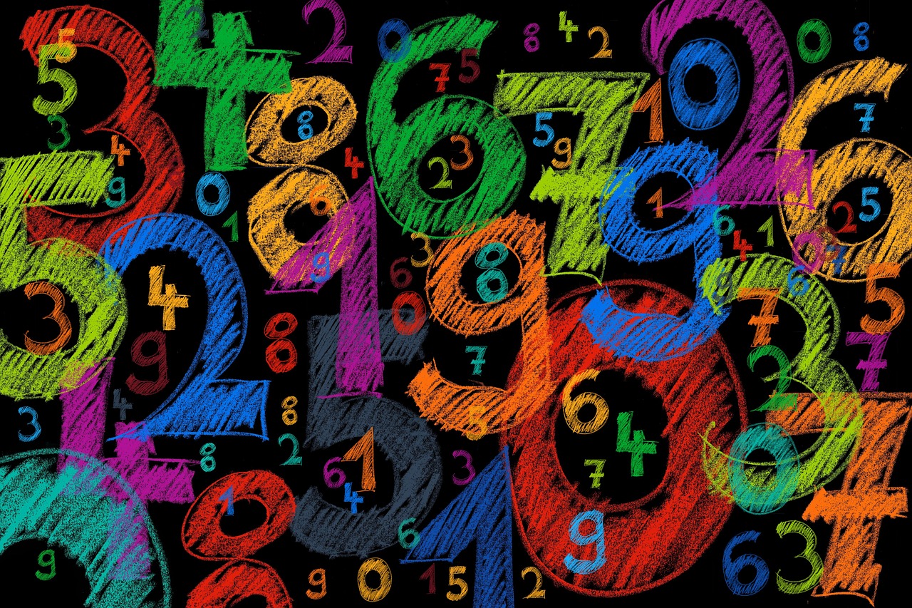 nombres, chiffres, craie, compte, coloré, math, couleurs, l'école, apprentissage, calcul, une addition, soustraction, division, accidents vasculaires cérébraux, éclosion, contexte