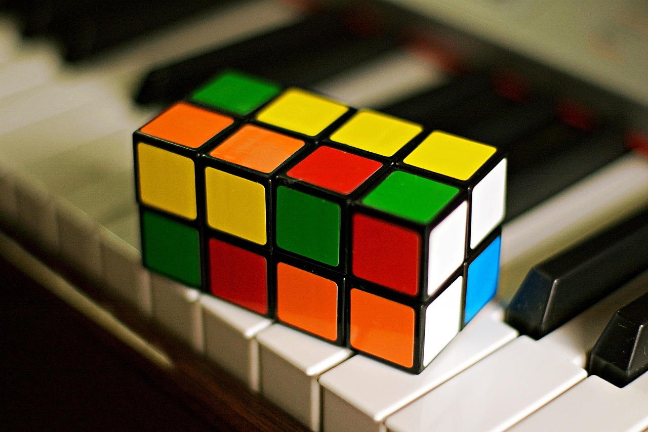cube, piano, clavier