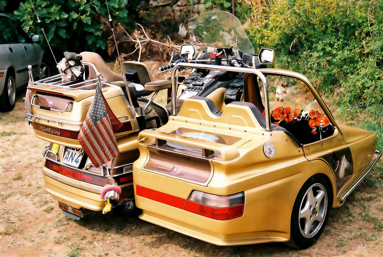 moto, honda goldwing, moto avec une remorque, voyage, voyager, vacances