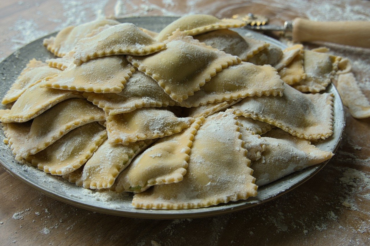 ravioli, poches buccales, pâtes, nouilles