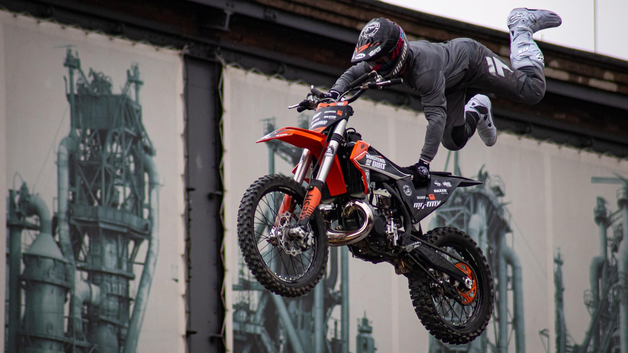 faire de la moto, moto, saut, en volant, tour de passe-passe, événement