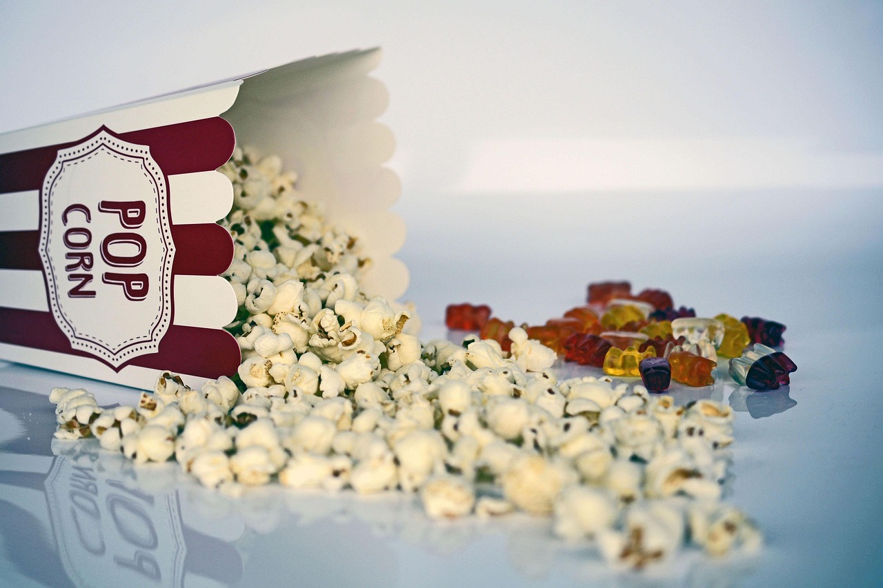 pop corn, cinéma, théâtre, aliments, maïs, goûter, salé, appétissant, rayé, ours gommeux, pop corn, pop corn, cinéma, cinéma, cinéma, cinéma, cinéma