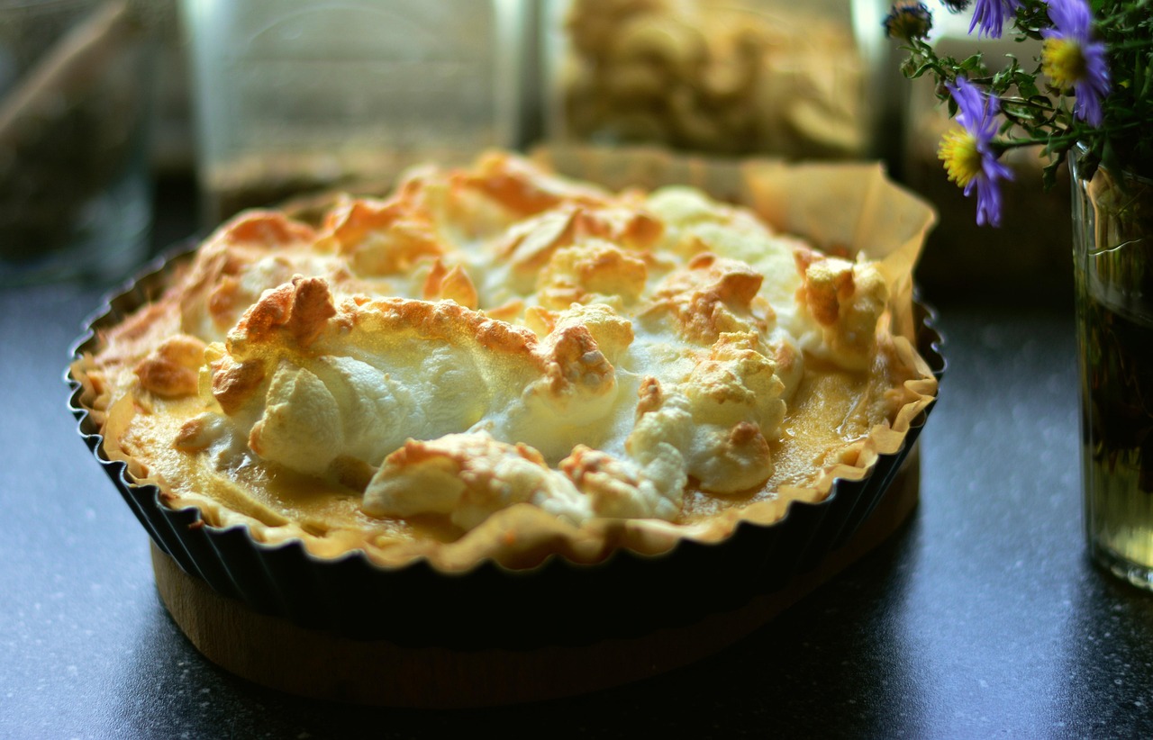 apfeltarte, gâteau aux pommes, meringue, baiserschaum, protéine, gâteaux, cuire, oeuf, aliments, faire cuire un gâteau, repas, mignonne, mousse de protéine, faites-le vous-même, cuit