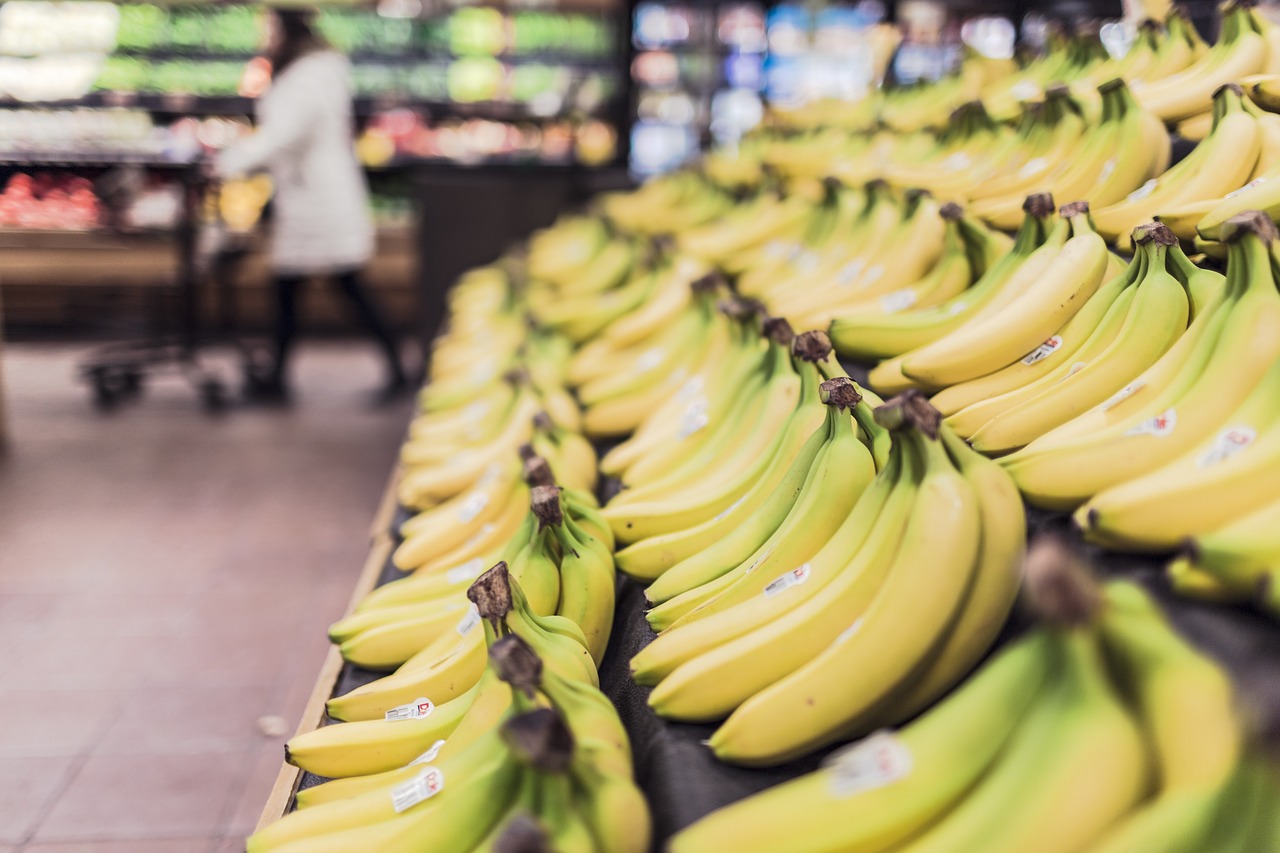 bananes, des fruits, aliments, épicerie, supermarché, achats, produire, biologique, stand de fruits, bananes jaunes, bananes, épicerie, supermarché, supermarché, supermarché, supermarché, supermarché