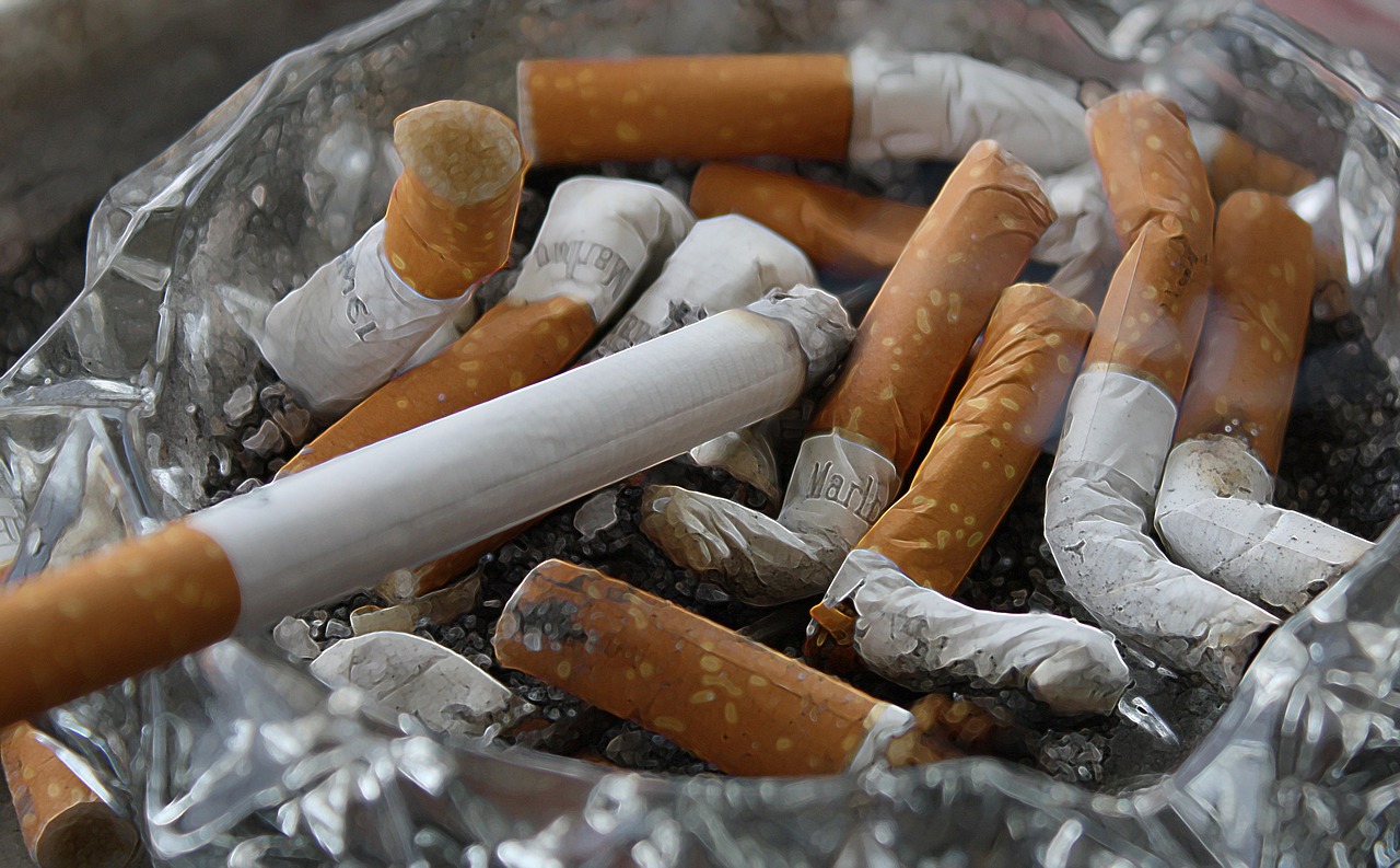 cigarettes, cendrier, cendre, fumeur, nicotine, mégots de cigarettes, cancer, maladie, dépendance, fumer la cigarette, cigarettes, cigarettes, cigarettes, cigarettes, cigarettes, cendrier, cendrier, cendrier, fumeur, fumeur, fumeur, cancer, cancer, cancer, maladie, maladie