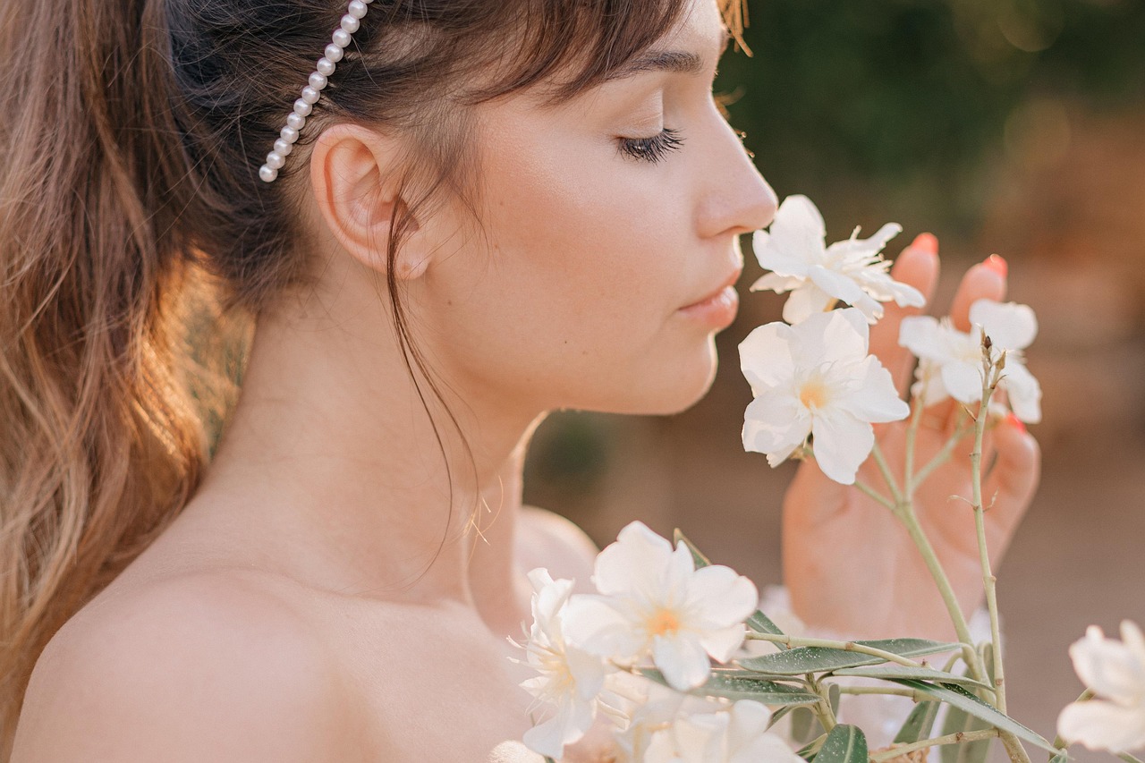 femme, fleurs, fond d'écran fleur, portrait, fille, flower background, nature, dame, odeur de fleurs, belles fleurs, odeur, beauté