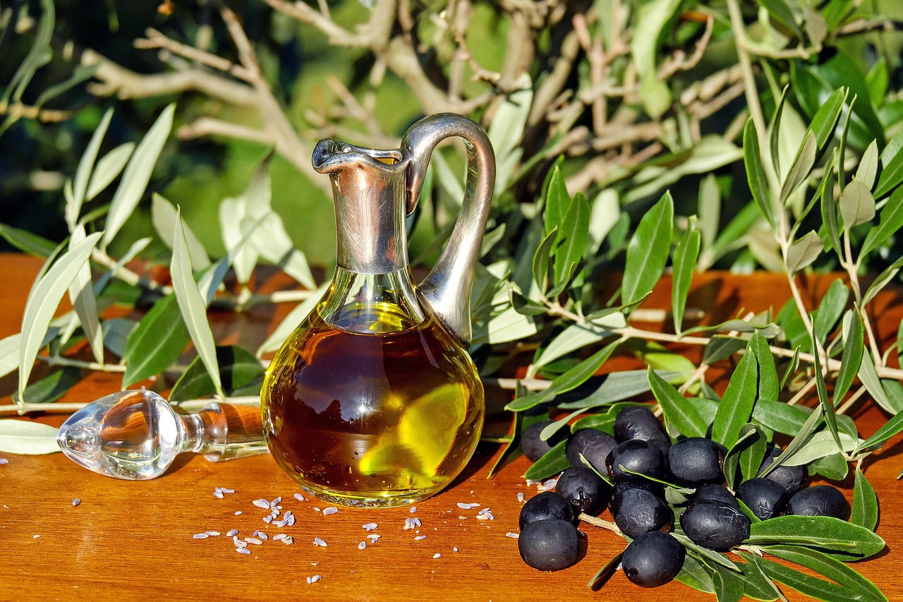 huile d'olive, huile, olives, carafe, des fruits, aliments, récipient en verre, biologique, naturel, huile d'olive, huile d'olive, huile d'olive, huile d'olive, huile d'olive, huile, olives