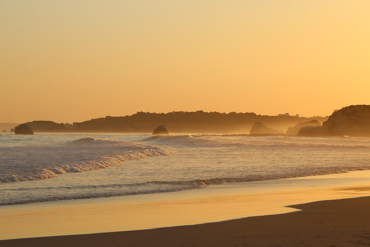 plage, le coucher du soleil, portugal, baignade, nature, veille, marcher, rêves, des poissons, faire de la pêche, l'été, voyager, vaporisateur, mer, océan, soleil, crépuscule, sable, banque, vacances, paysage
