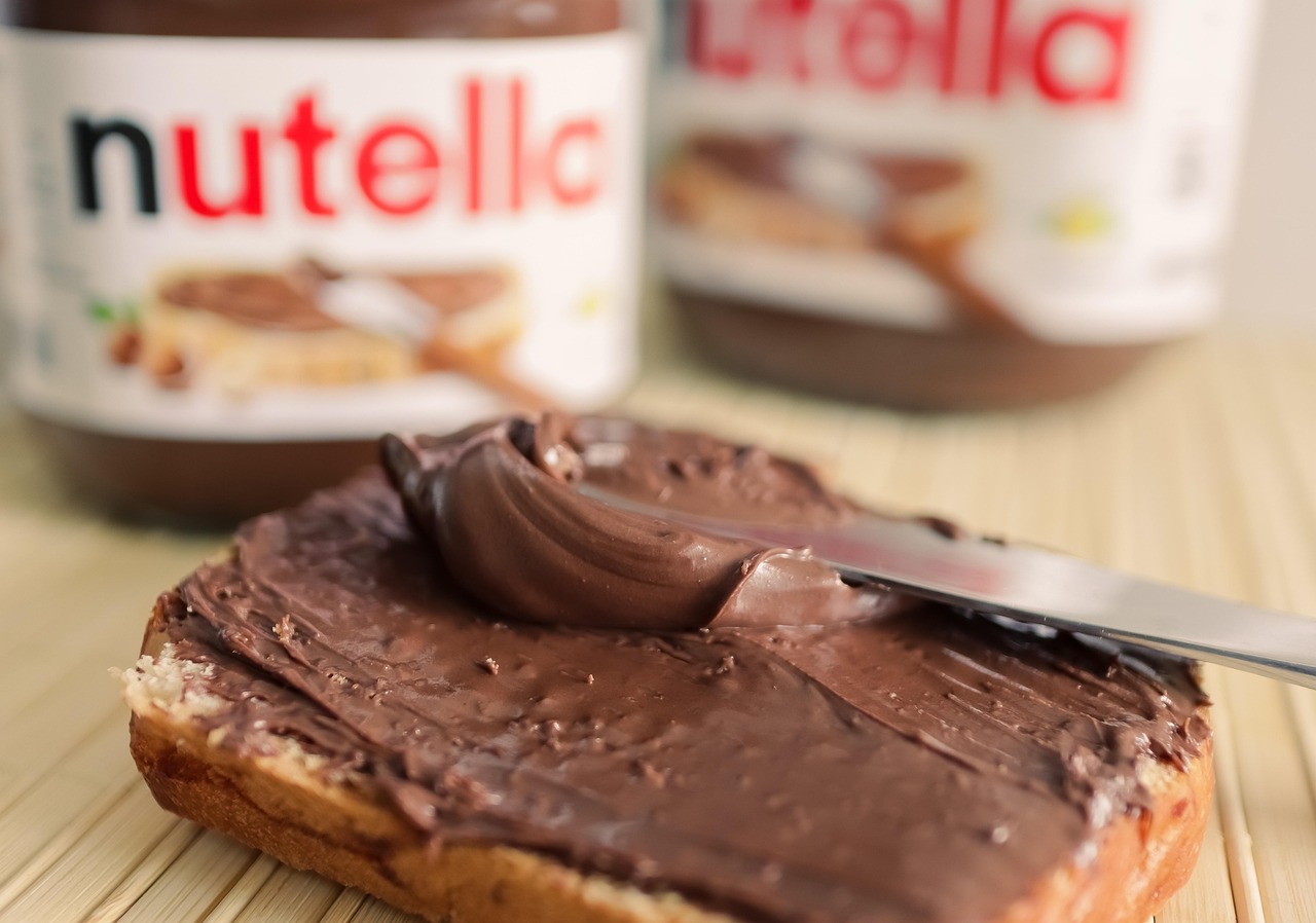 pâte à tartiner, nutella, chocolat, petit déjeuner, nougat, pain grillé, aliments, du sucre, nutella, nutella, nutella, nutella, nutella