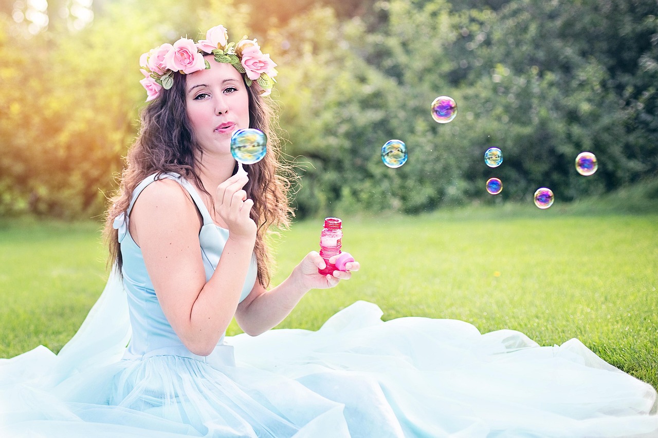 femme, faire des bulles, jeune, séance, beauté, l'été, portrait, nature, bulles de savon