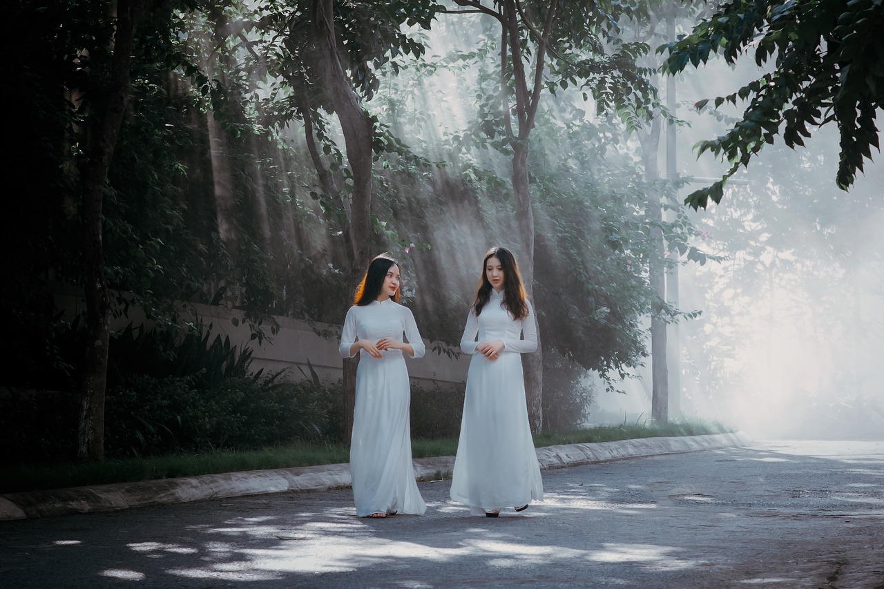 femmes, maquette, copains, robe, marcher, femmes, femmes, femmes, femmes, femmes, copains, robe, robe, robe, marcher