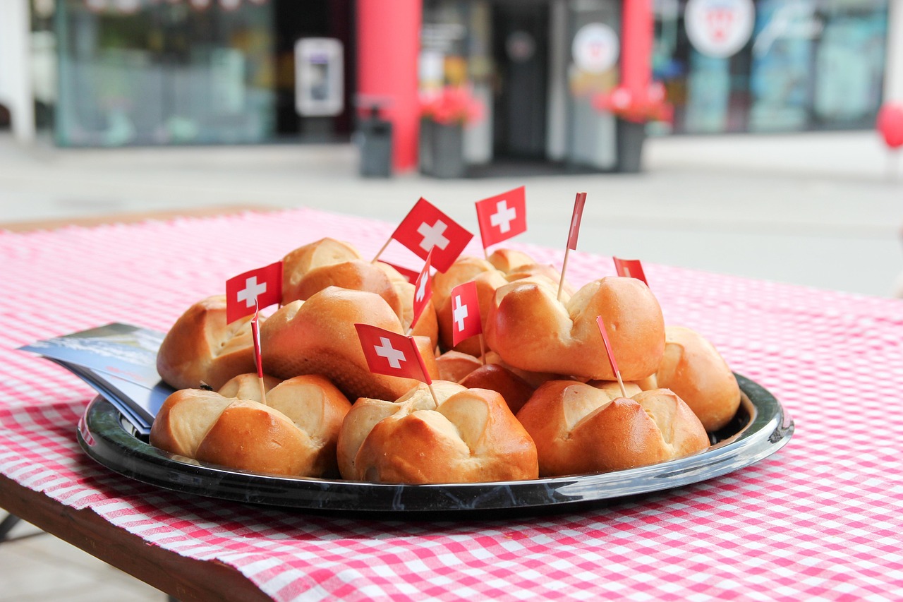 pain, drapeau, traditionnel, suisse, fête nationale suisse, augustweggen, des souvenirs, célébrer, schweizer brot, saas-fee, saas grund, saas almagell
