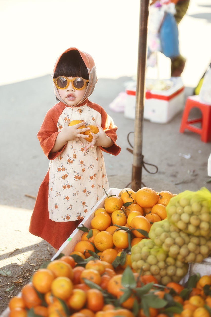 petite fille, vietnam, marché fermier, marché, enfant, marché aux fruits, des fruits, bébé, tet, marché du tet, marché, marché, marché, marché, marché