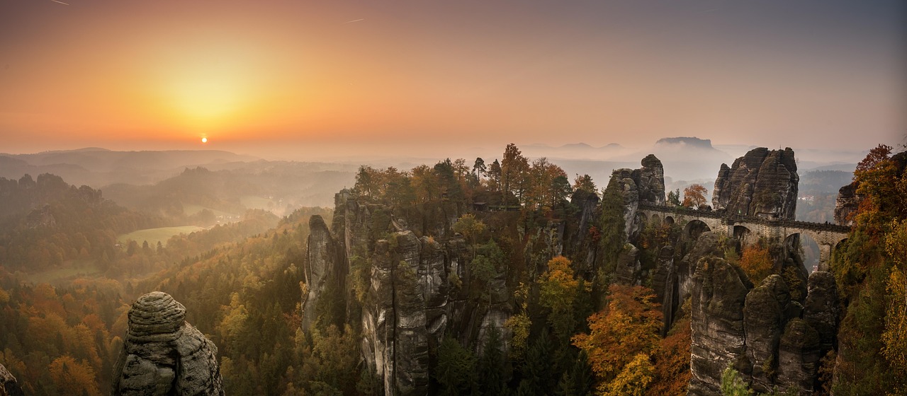 bastion, elbsandsteingebirge, lever du soleil, suisse saxonne, allemagne, roche, paysage, conseiller, grès, saxe, nature, le bastion a l'air, pierre de lily, pont de la bastei