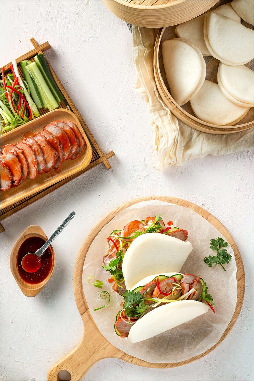 tacos, la préparation des repas, tacos chinois, tacos à l'asiatique, mise à plat